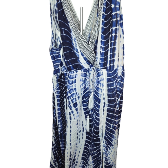 Venus Maxi Cover Up Dress Size 2X V-Neck, Semi Sheer Coverage, Slit at Front - Picture 7 of 7